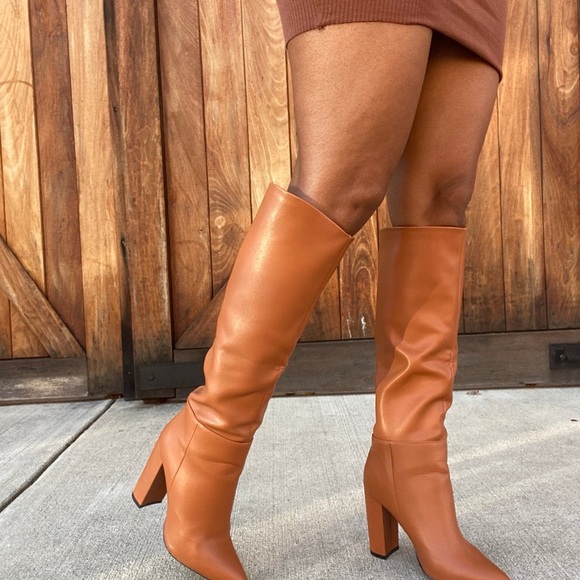Chestnut Color Blocked Heel Pointy Toe Boots - Picture 2 of 2